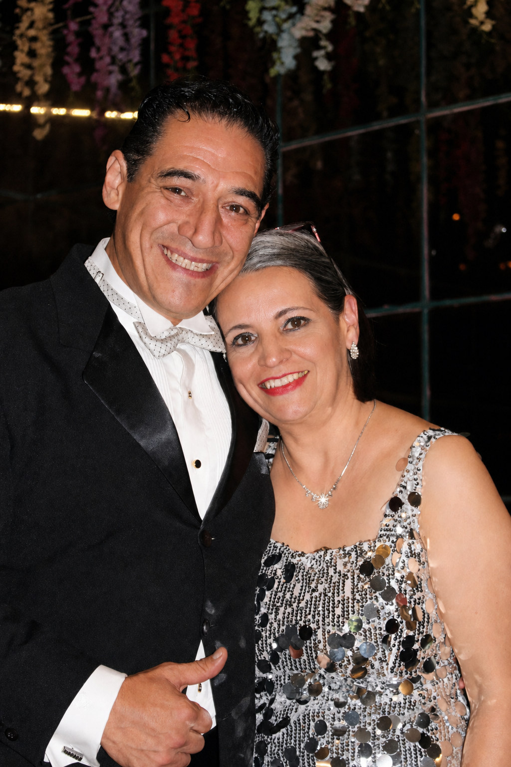 Tata y Saimon abrazados